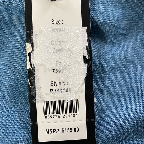 Romeo + Juliet | Chambray Embroidered Top With Shoulder Ties - Picture 10 of 12